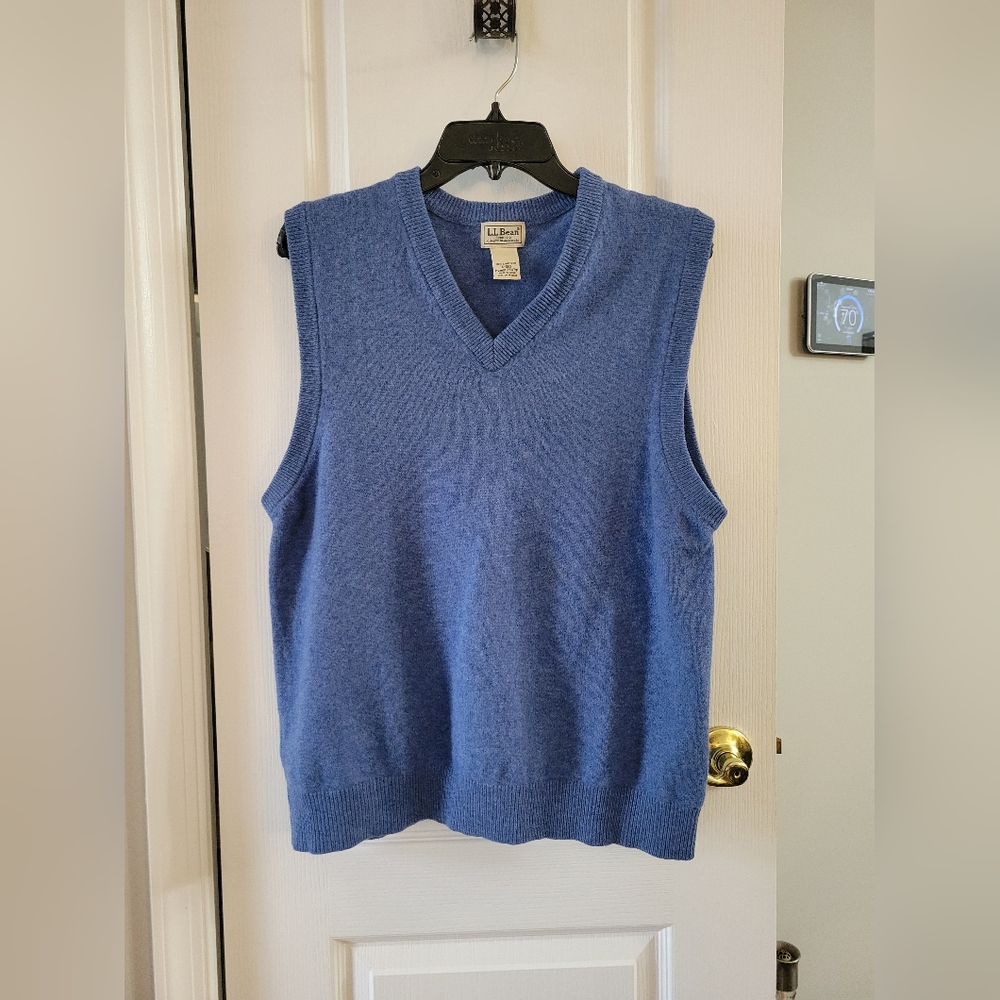 L.L. Bean 100% Lambswool V-Neck Grandpacore Sweater Vest Classic Blue Size Large